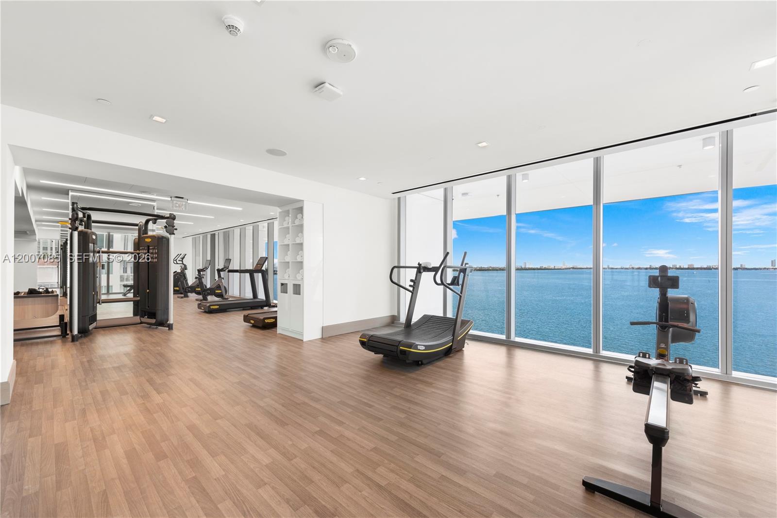 ESCOTTONIA PARK - Residential