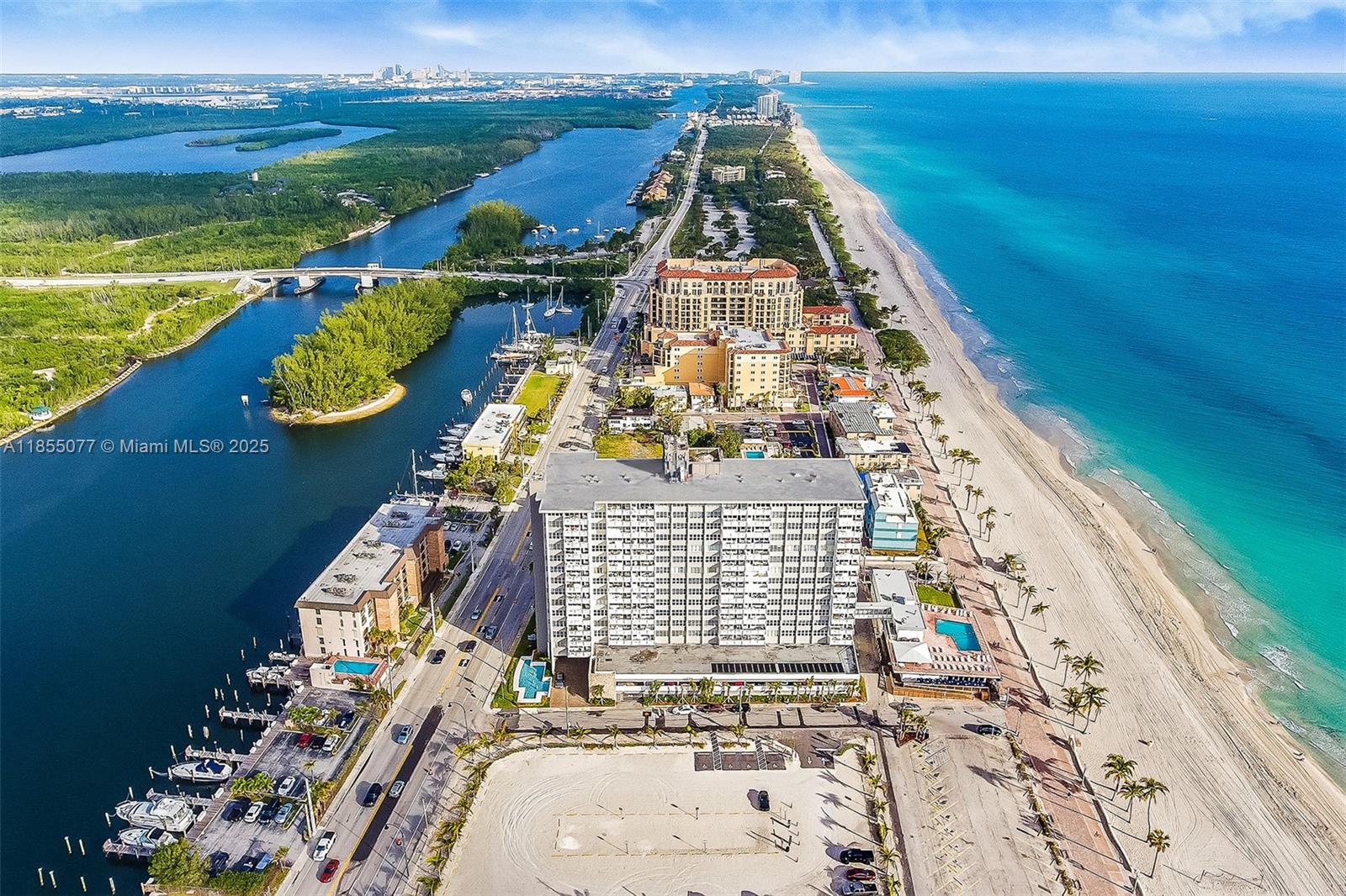 HOLLYWOOD TOWERS CONDO - Residential