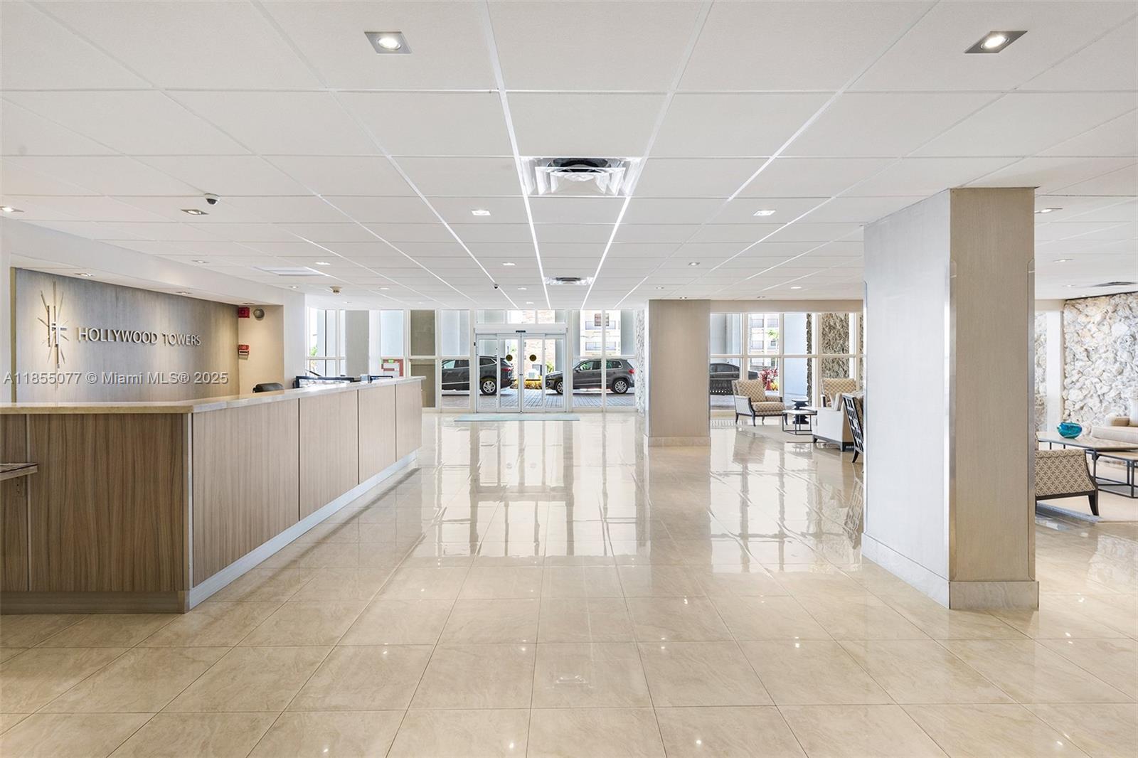 HOLLYWOOD TOWERS CONDO - Residential