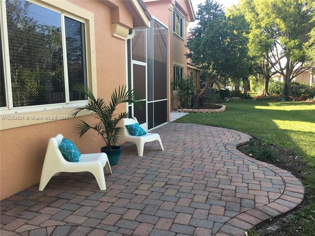 FAIRWAYS AT HERON BAY - Residential Lease