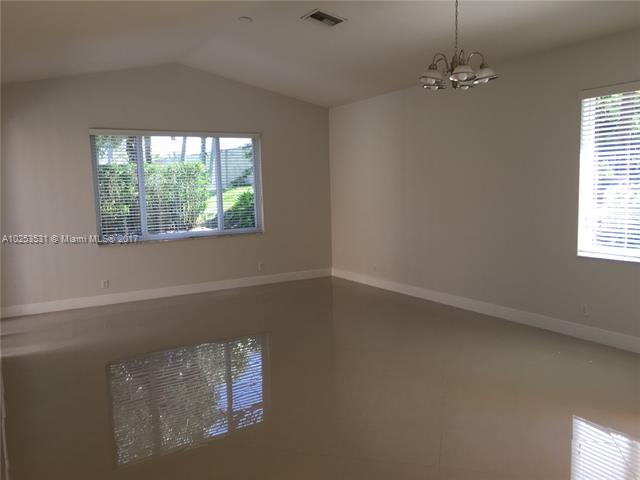 FAIRWAYS AT HERON BAY - Residential Lease