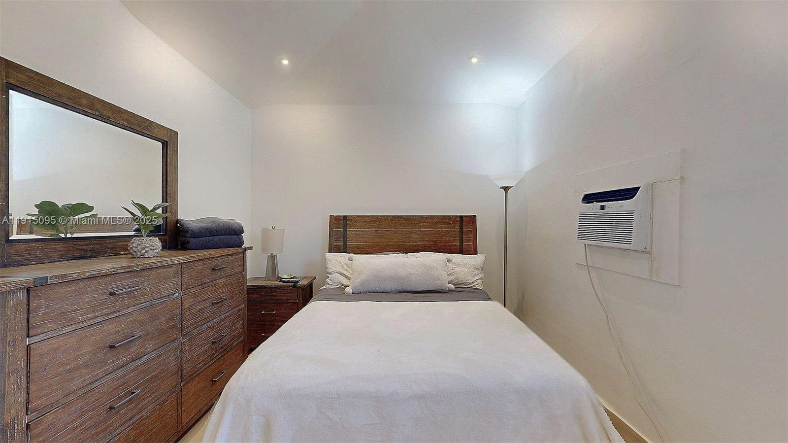 ORANGEBROOK GOLF ESTATES - Residential