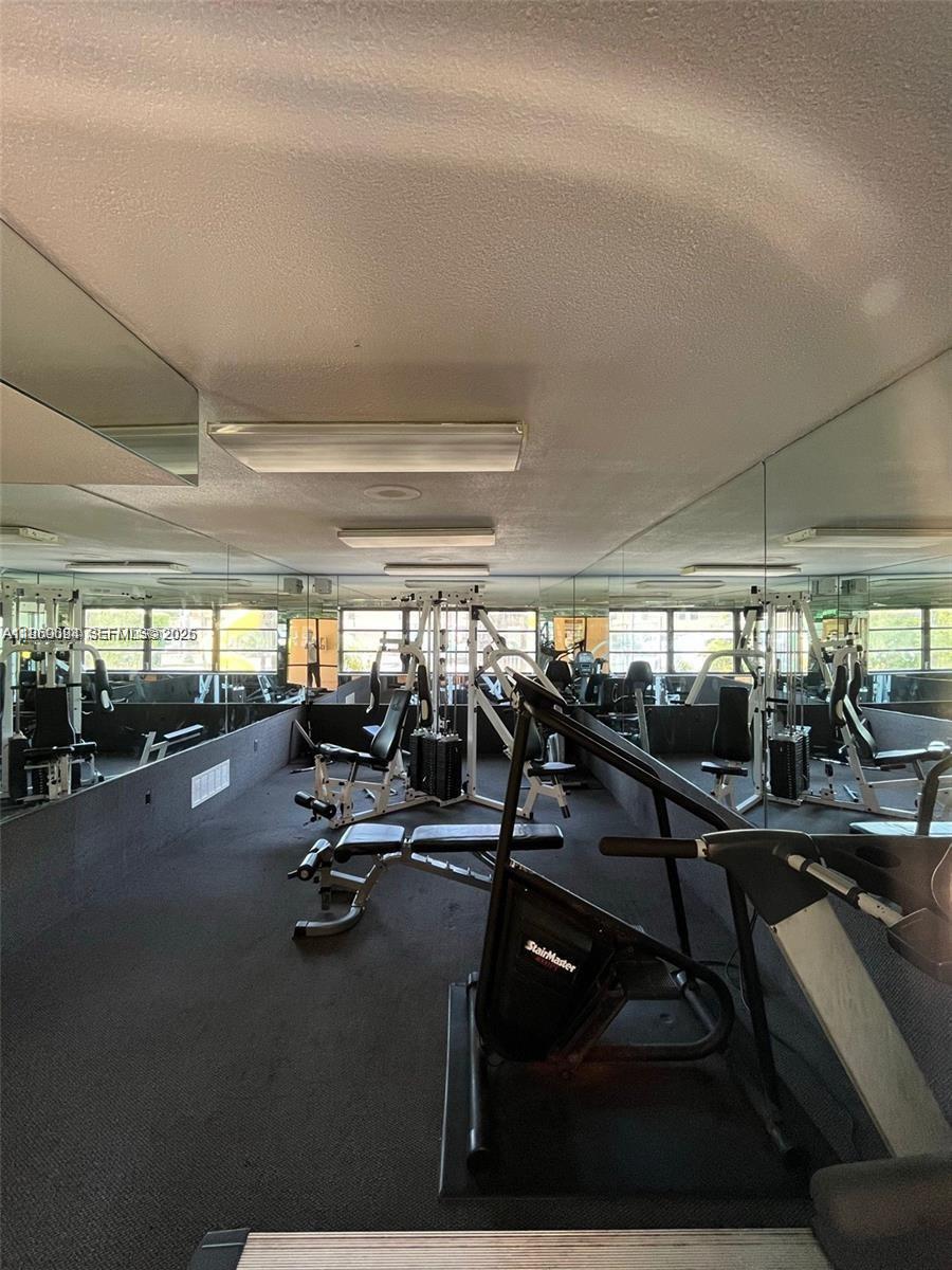 NOB HILL WEST CONDO - Residential