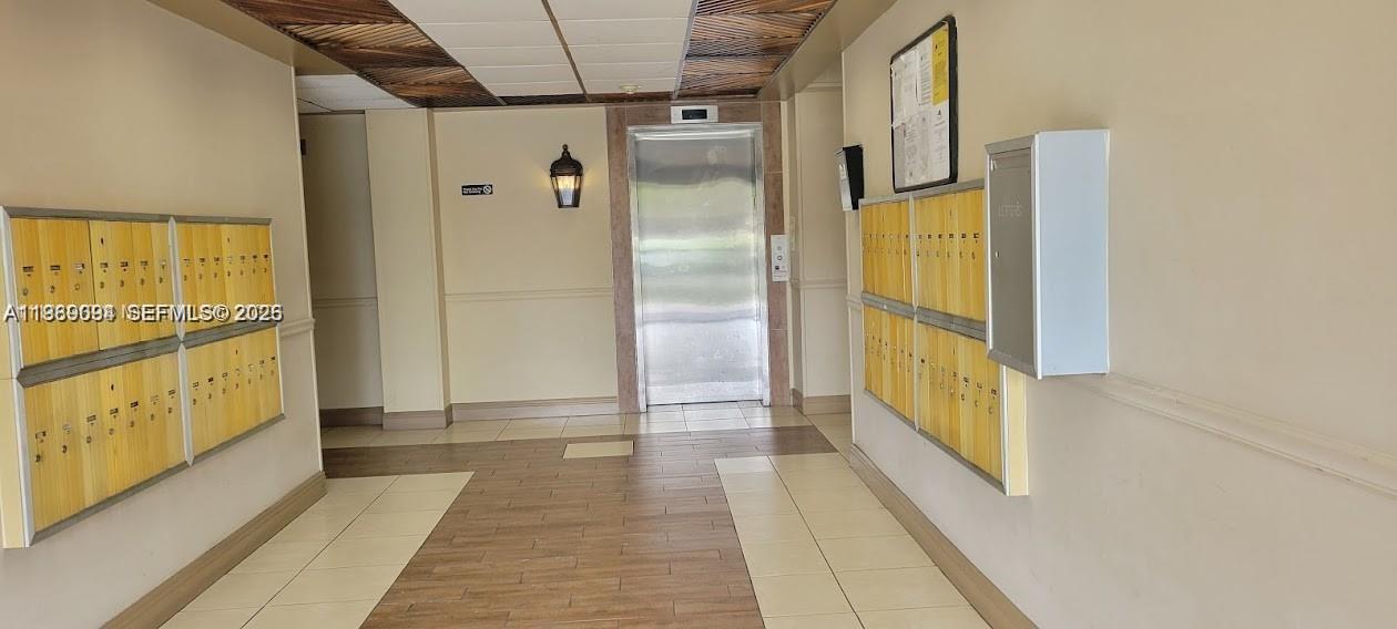 NOB HILL WEST CONDO - Residential