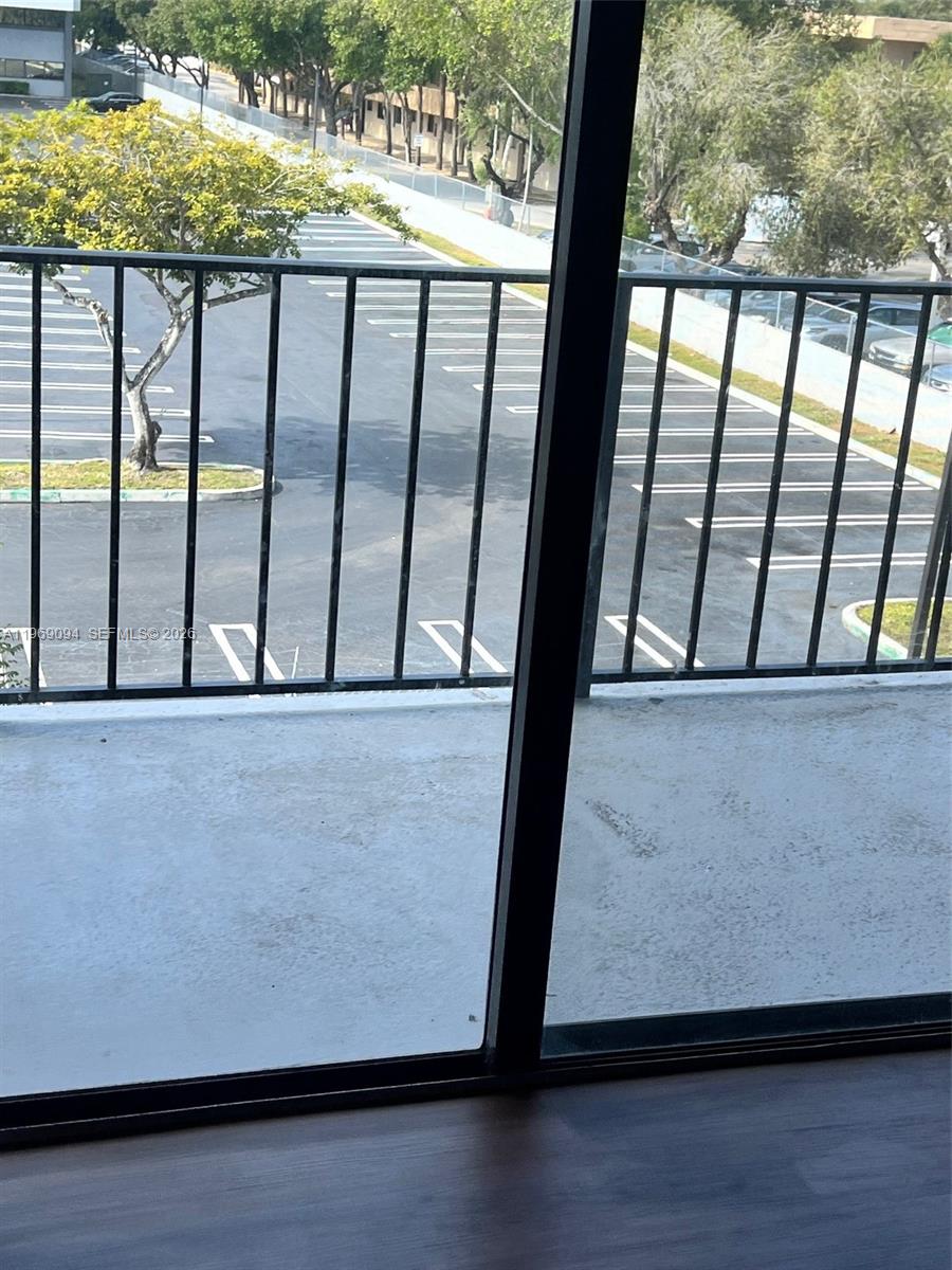 NOB HILL WEST CONDO - Residential