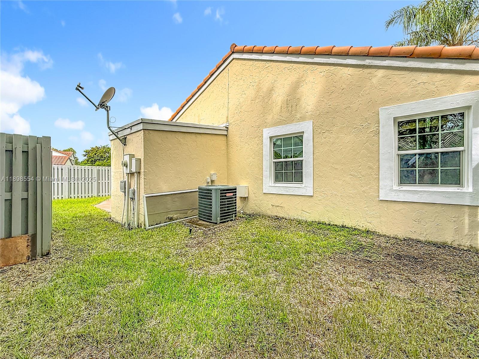 COUNTRY ISLES PHASE II - Residential