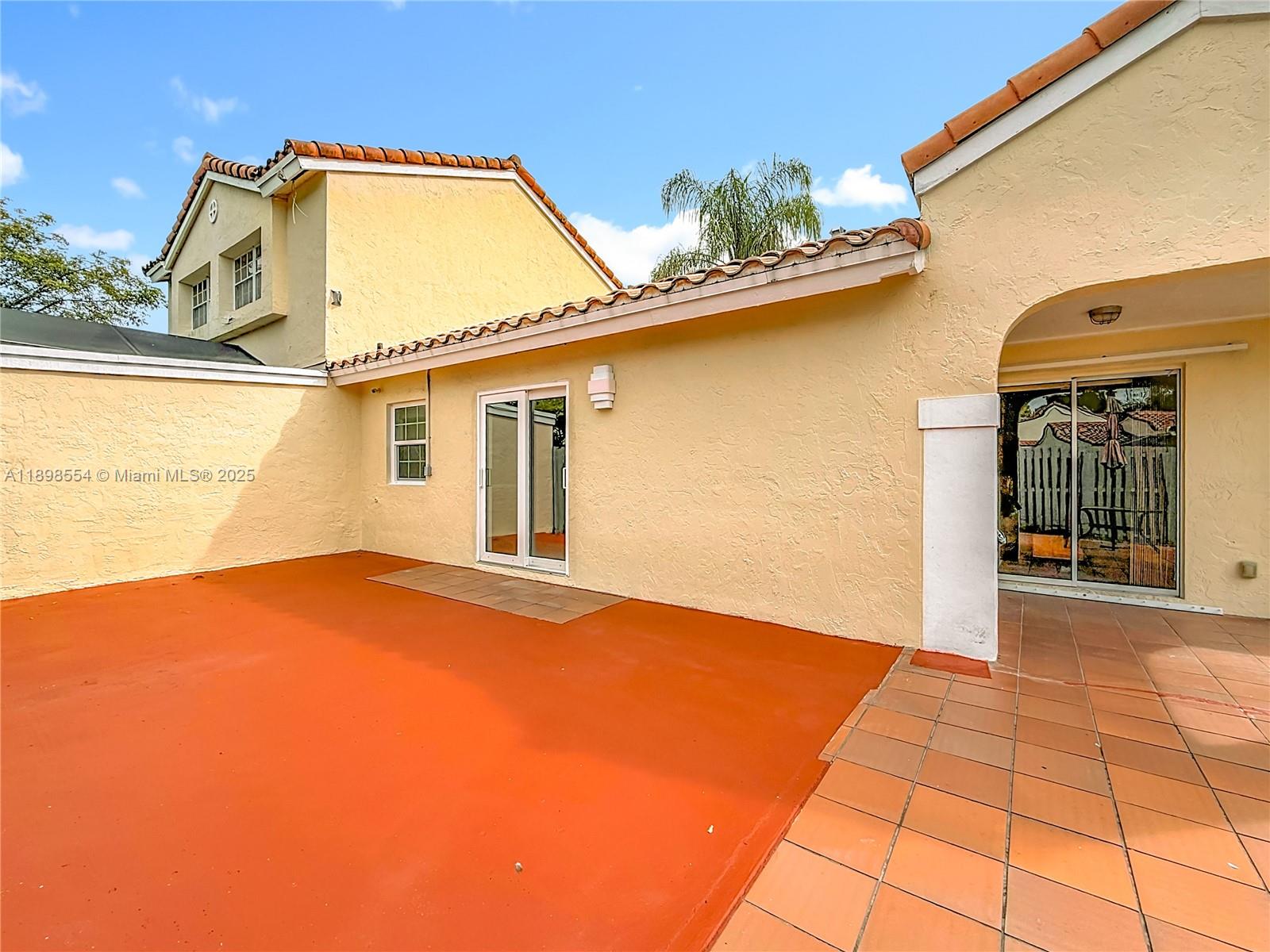 COUNTRY ISLES PHASE II - Residential