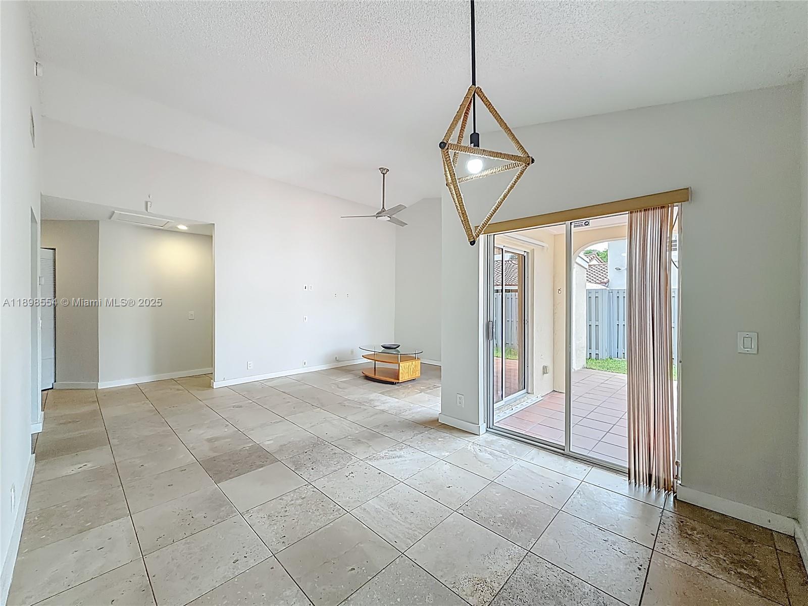 COUNTRY ISLES PHASE II - Residential