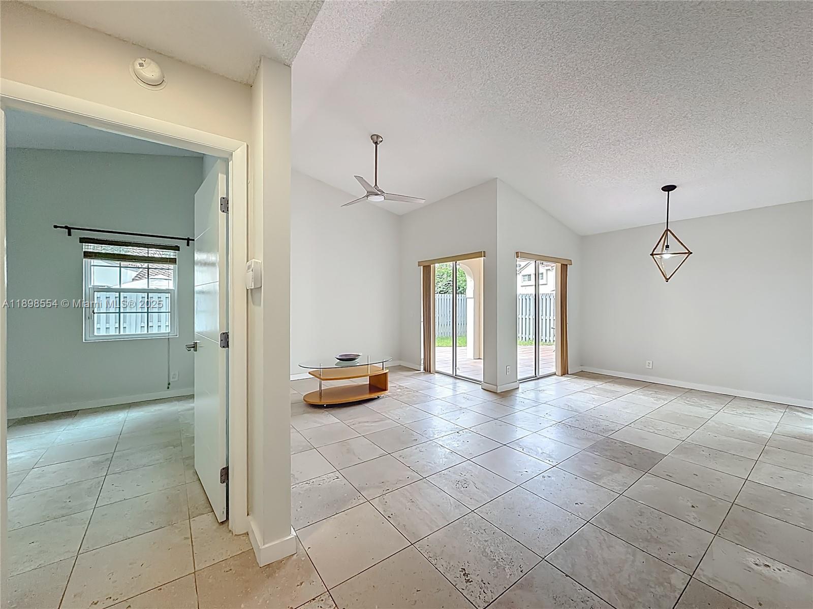 COUNTRY ISLES PHASE II - Residential