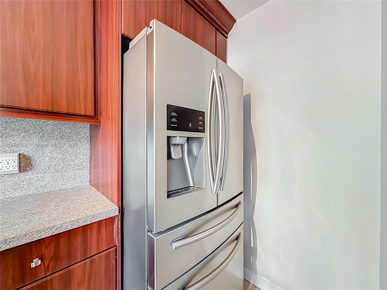 COUNTRY ISLES PHASE II - Residential