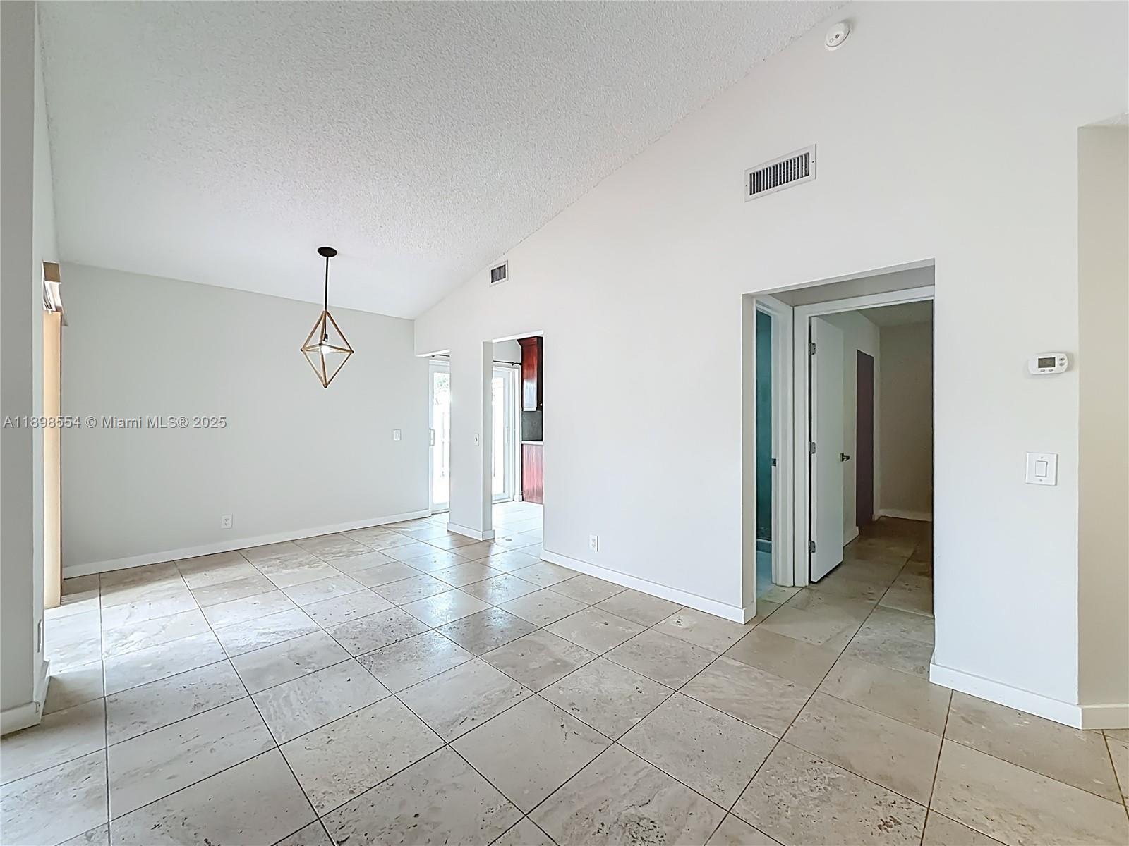 COUNTRY ISLES PHASE II - Residential