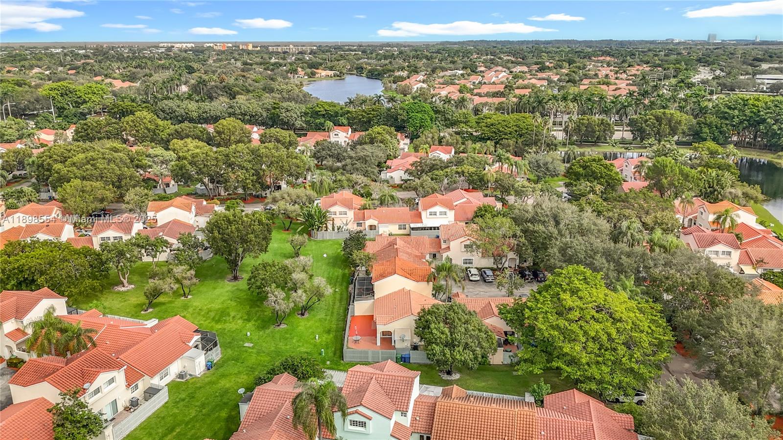 COUNTRY ISLES PHASE II - Residential