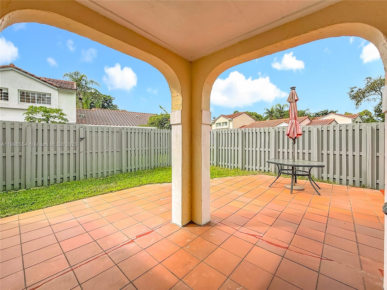 COUNTRY ISLES PHASE II - Residential