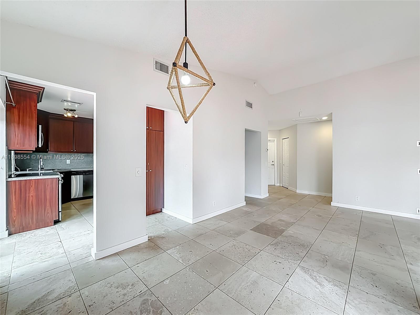 COUNTRY ISLES PHASE II - Residential