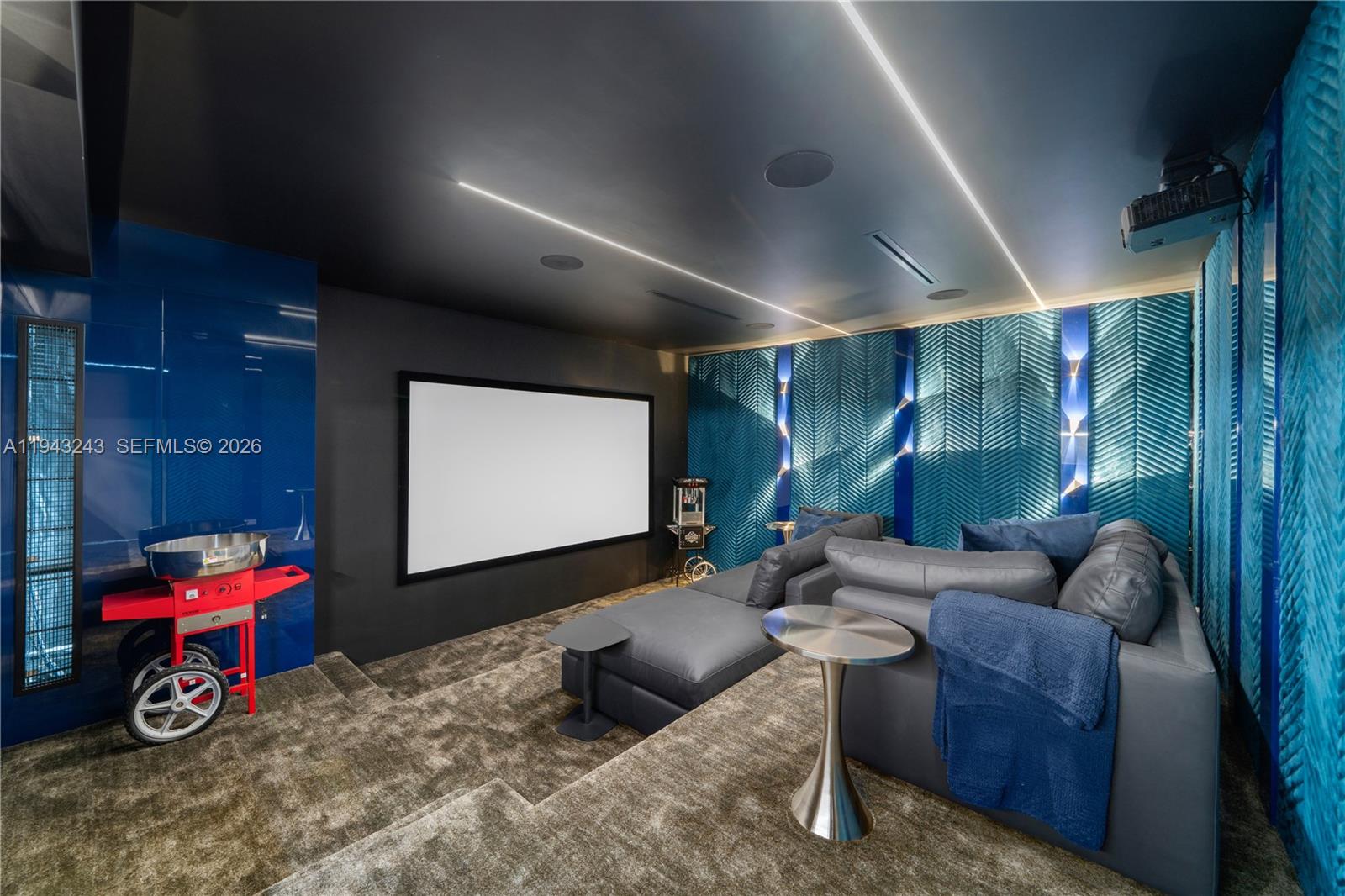 CORAL ISLES - Residential