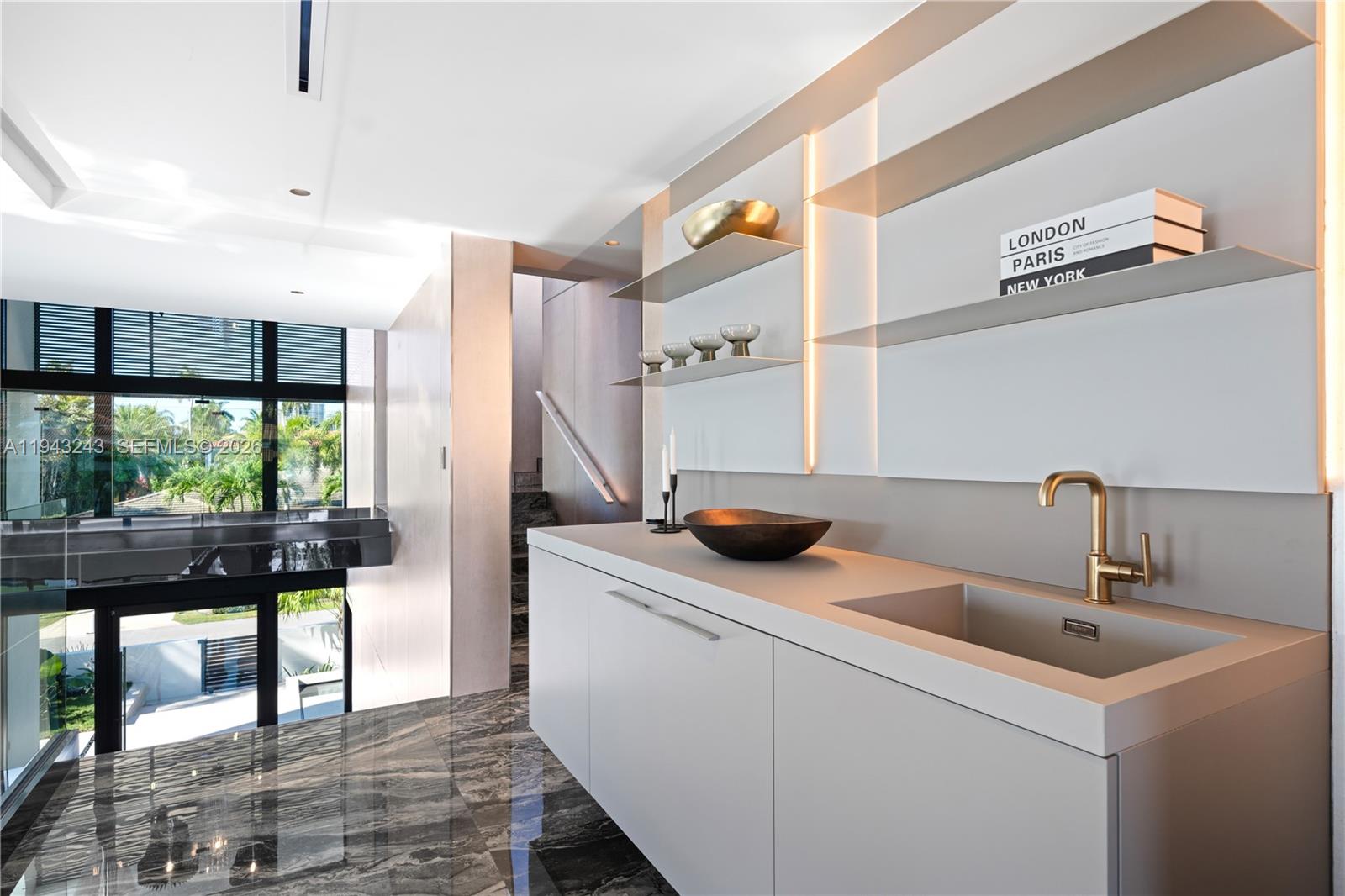 CORAL ISLES - Residential