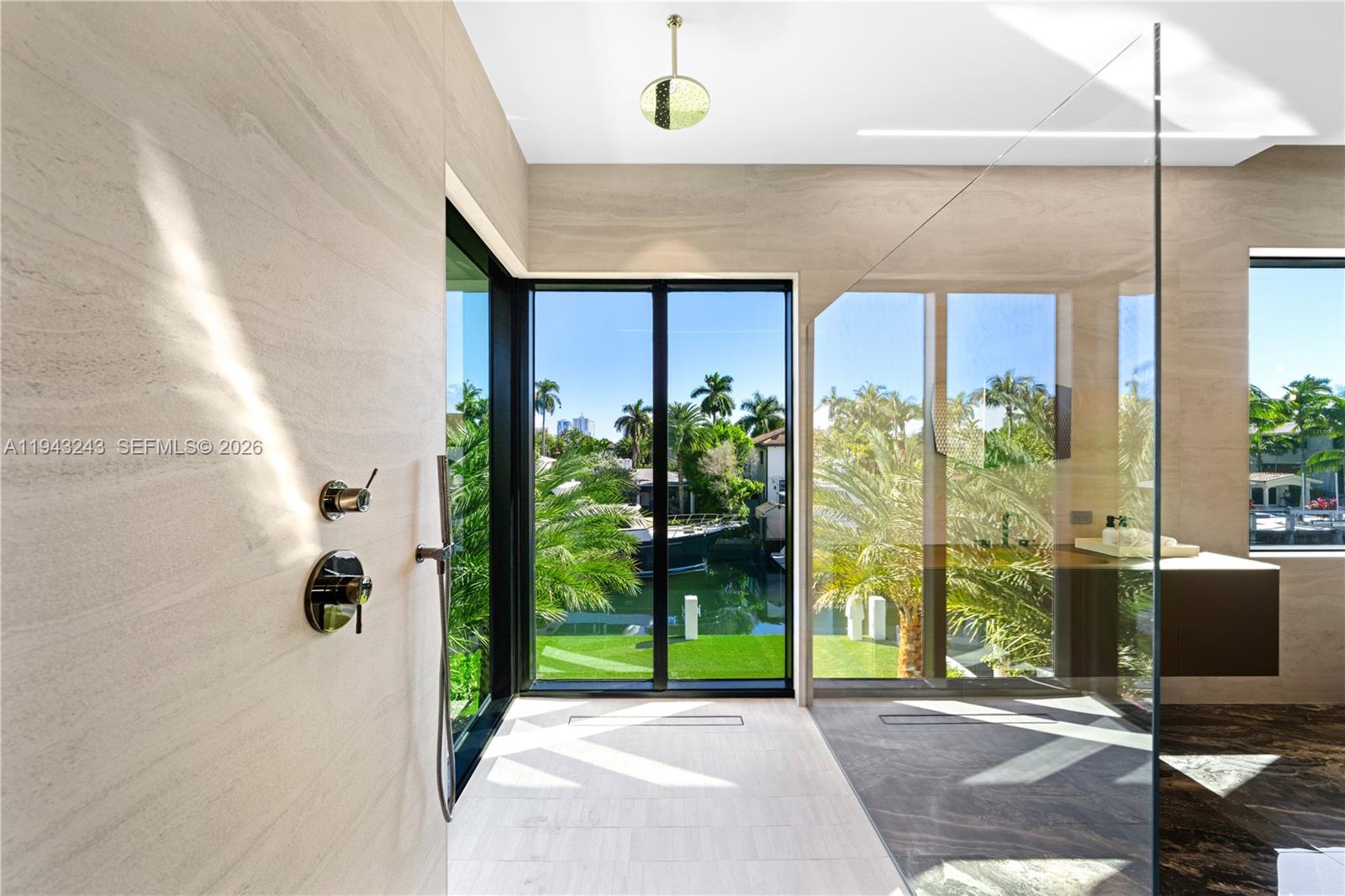 CORAL ISLES - Residential