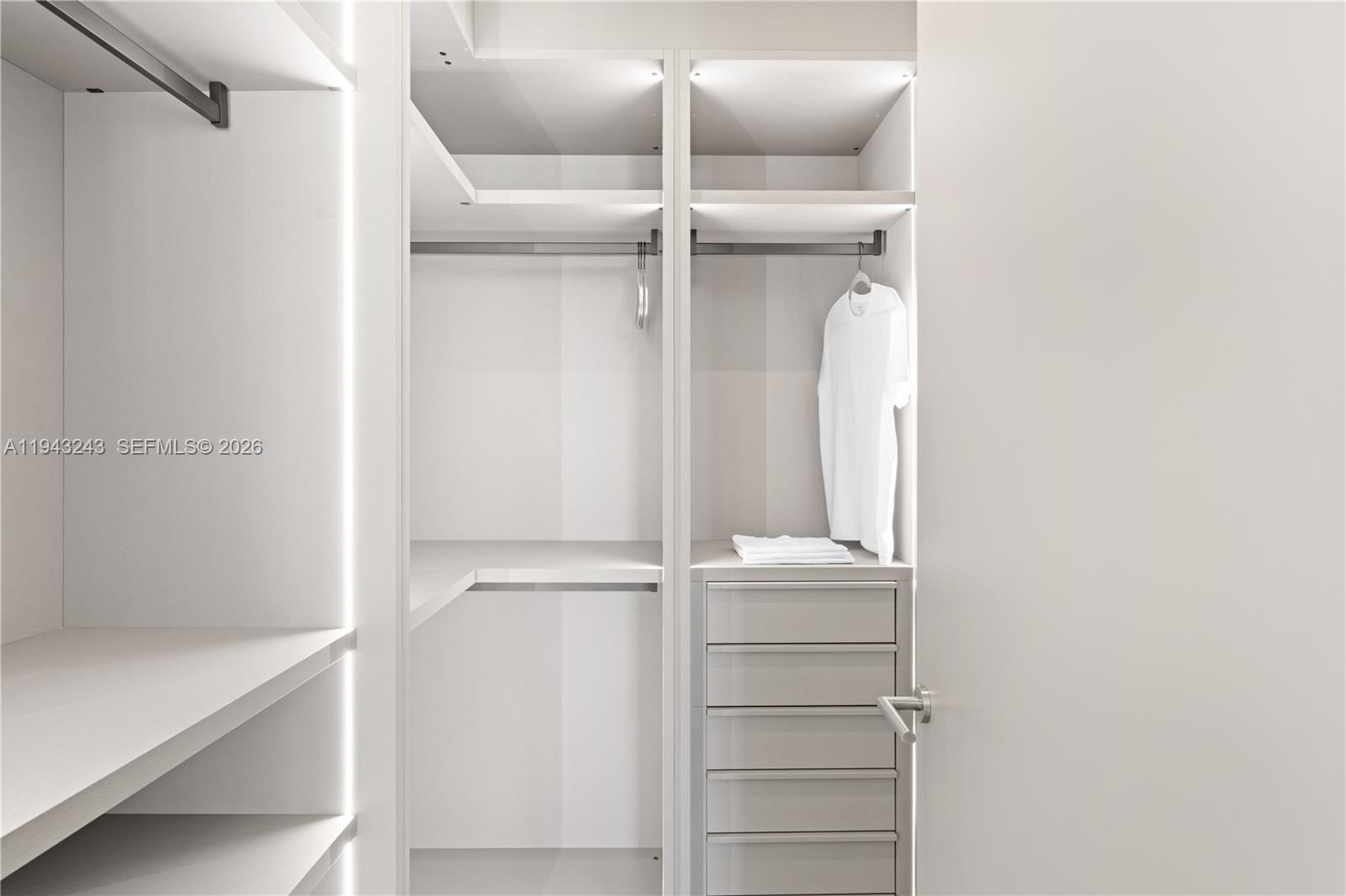 CORAL ISLES - Residential