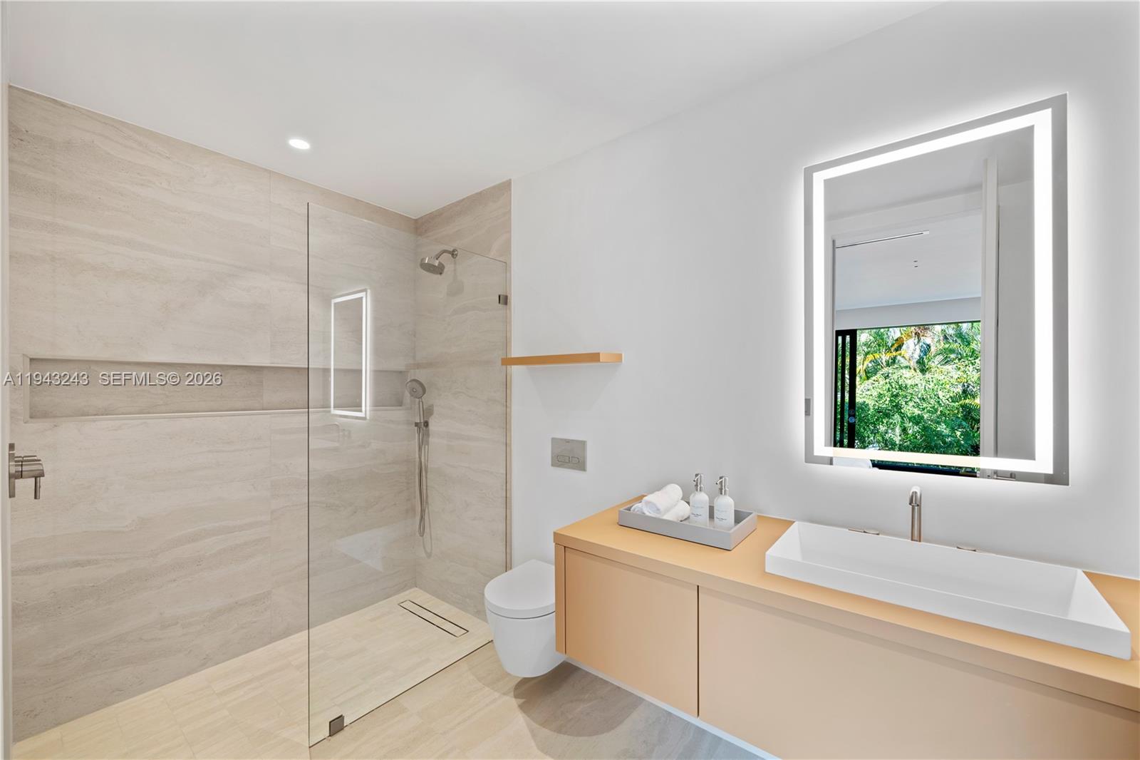 CORAL ISLES - Residential