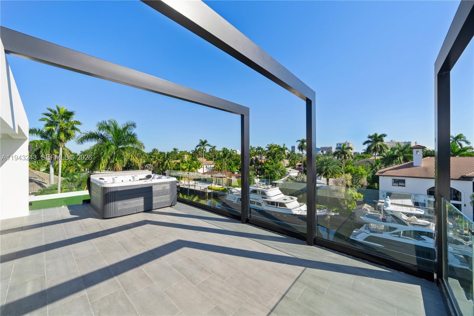 CORAL ISLES - Residential