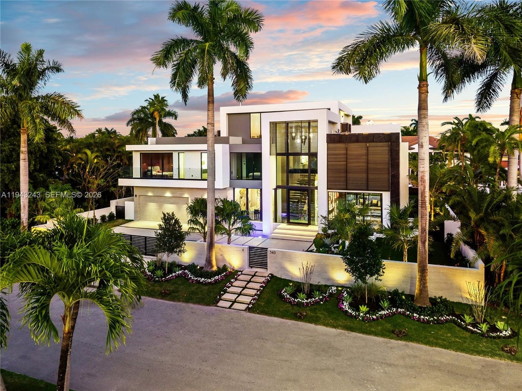 Photo of 340 San Marco Dr, Fort Lauderdale, FL 33301 (MLS # A11943243)