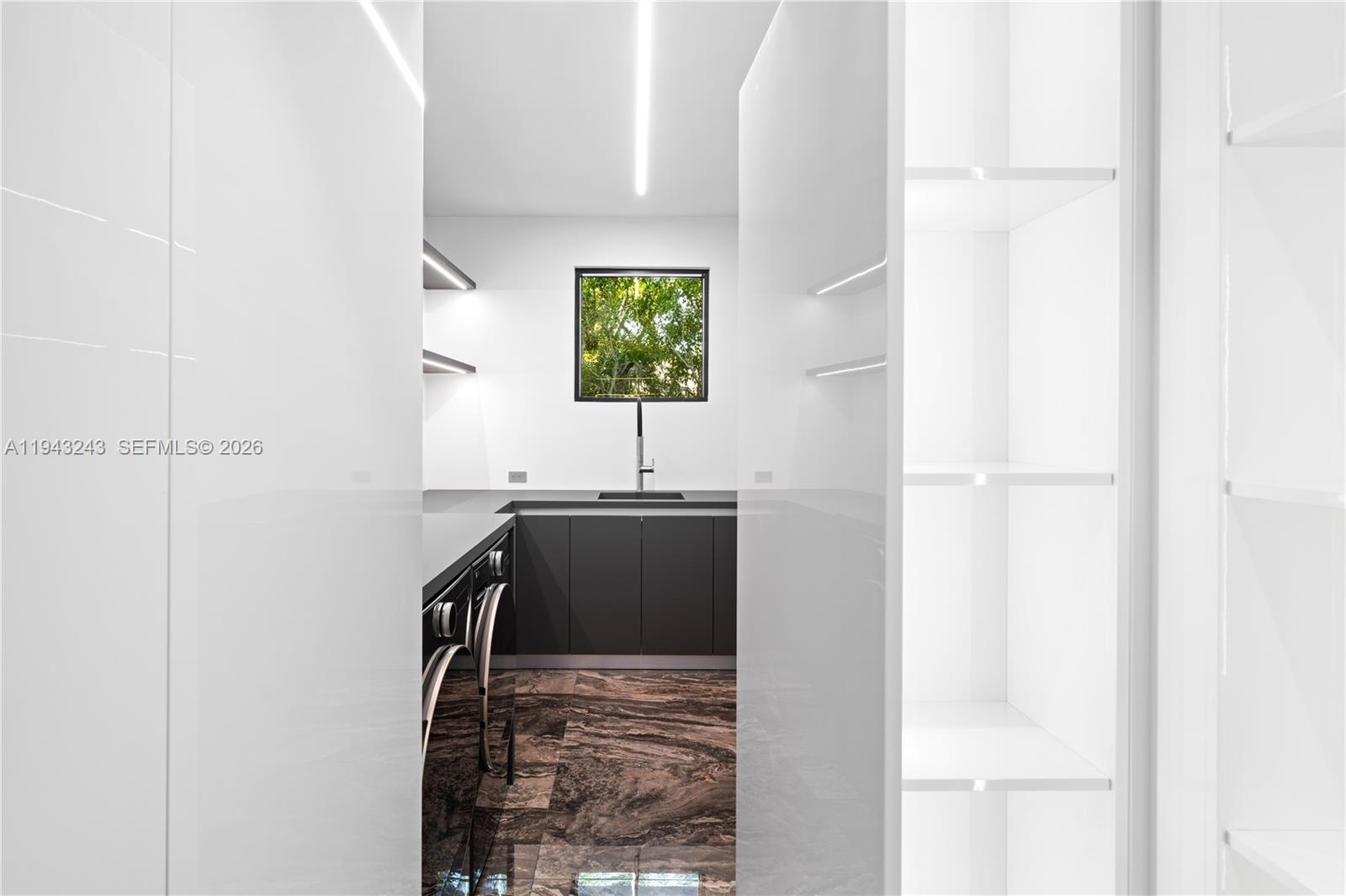 CORAL ISLES - Residential