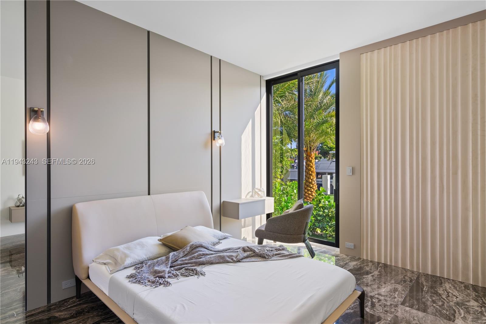 CORAL ISLES - Residential