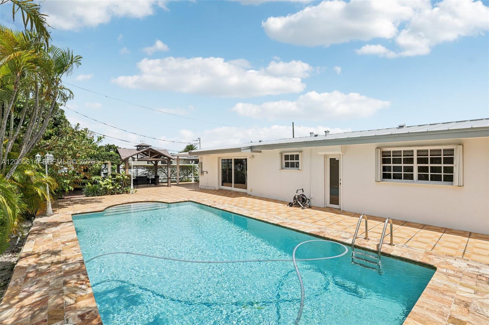 CORAL PARK ESTATES SEC 1 - Residential