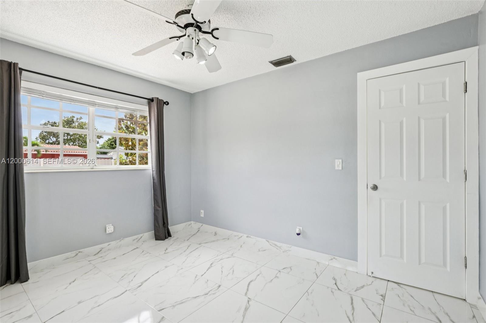 CORAL PARK ESTATES SEC 1 - Residential