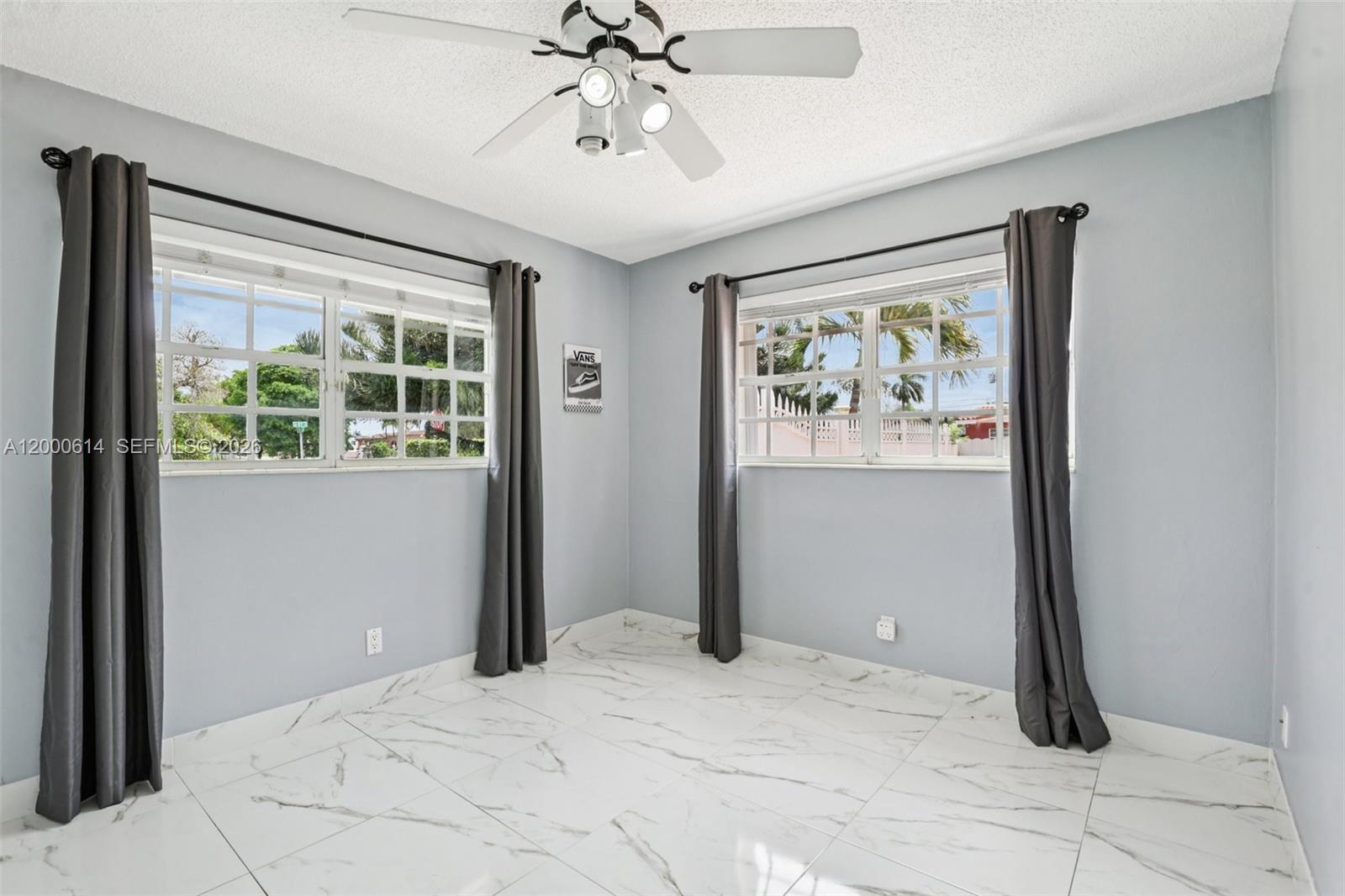 CORAL PARK ESTATES SEC 1 - Residential