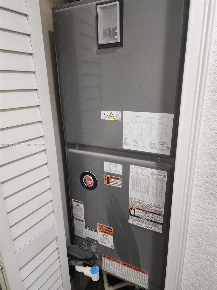 WEITZER SERENA LAKES WEST - Residential