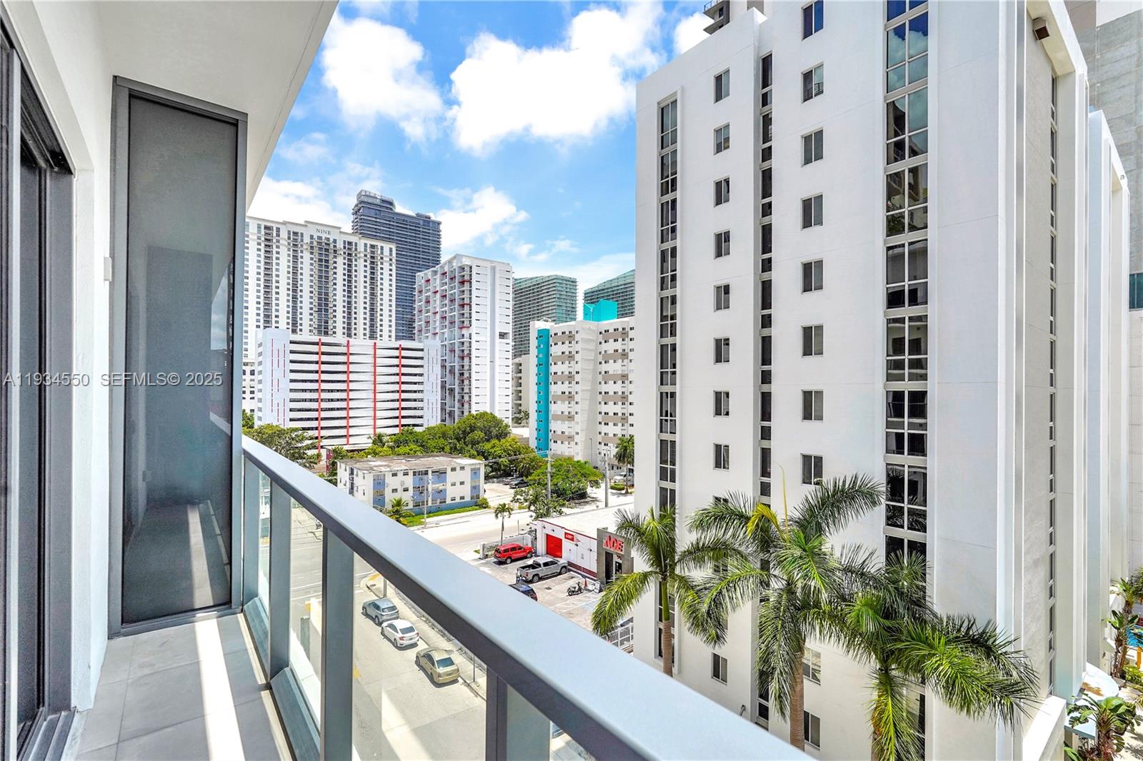 Smart Brickell - Residential