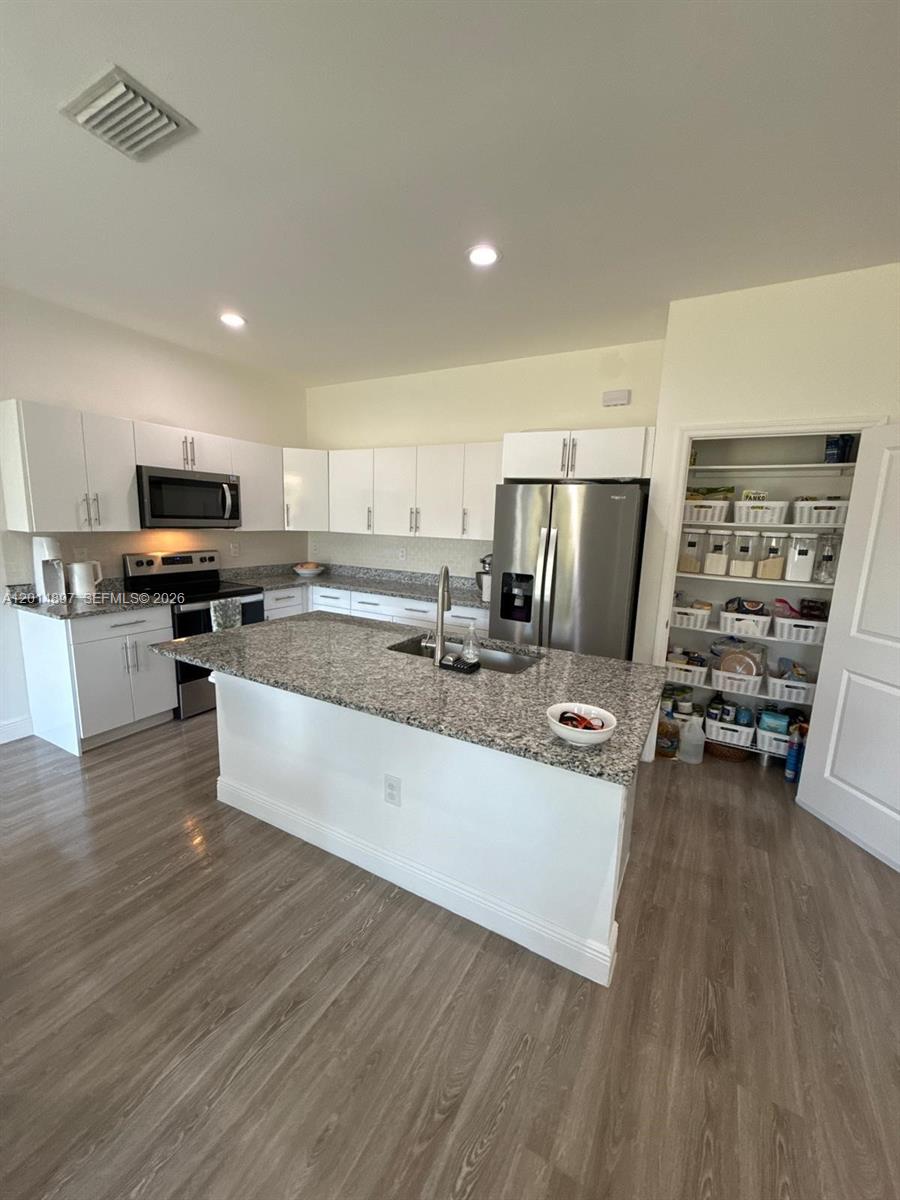 PT LaBELLE UNIT 3 - Residential