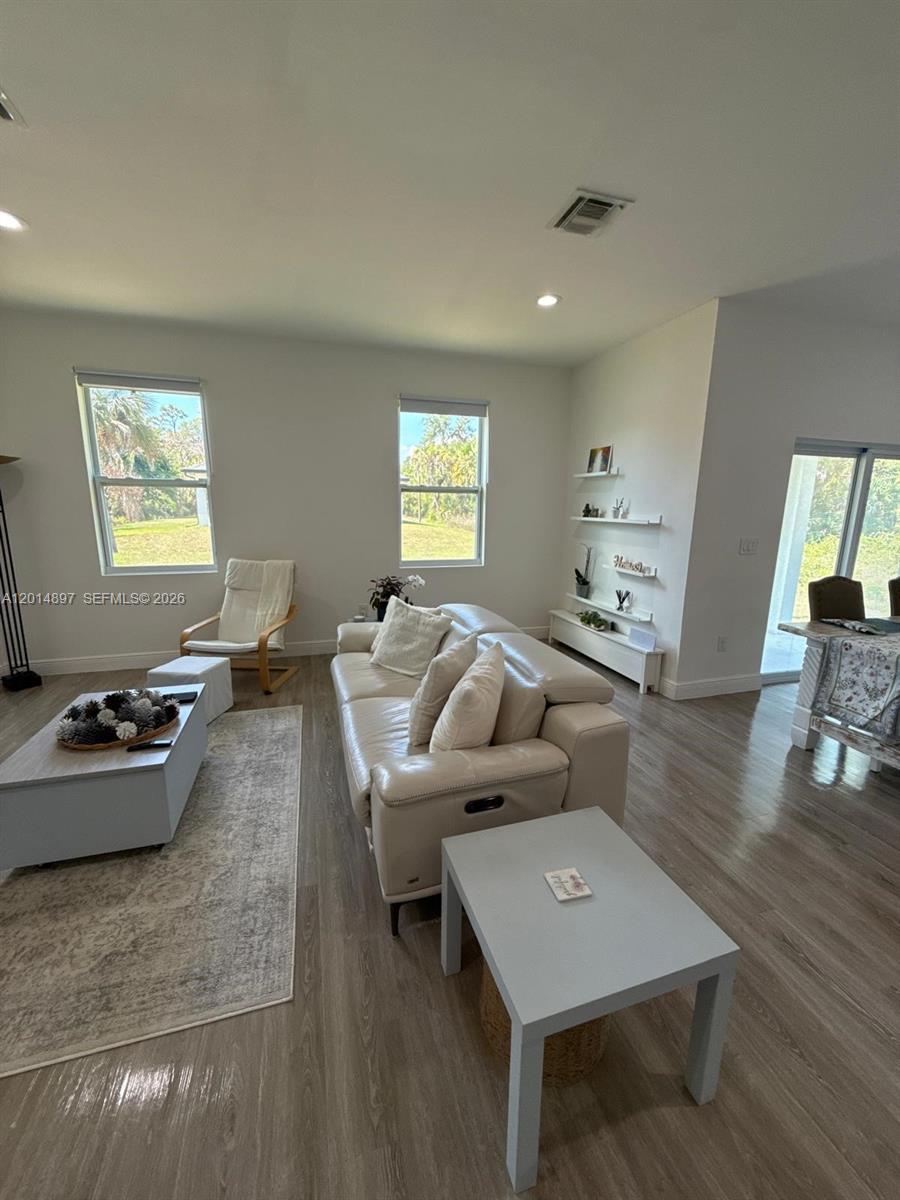 PT LaBELLE UNIT 3 - Residential
