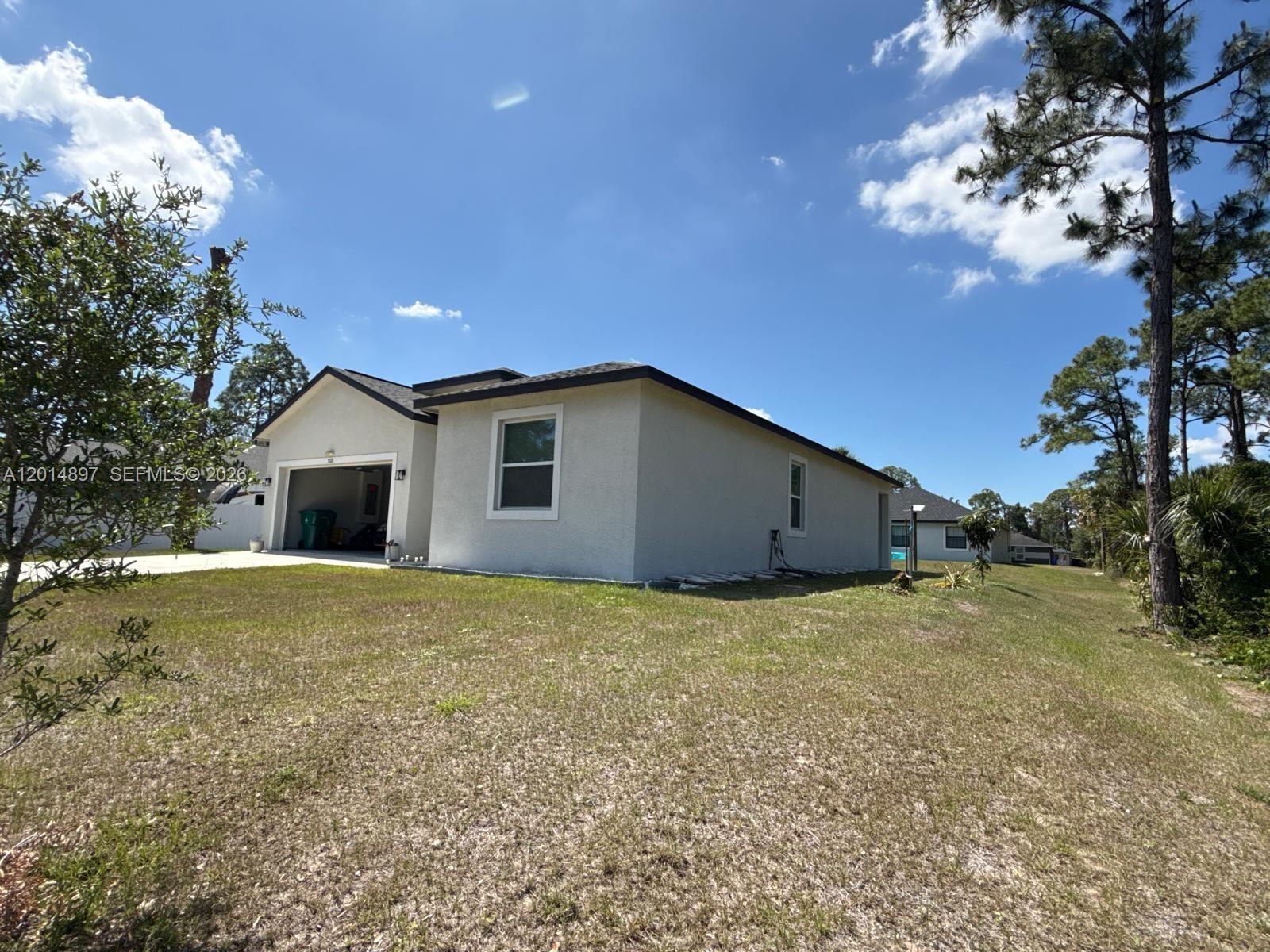 PT LaBELLE UNIT 3 - Residential