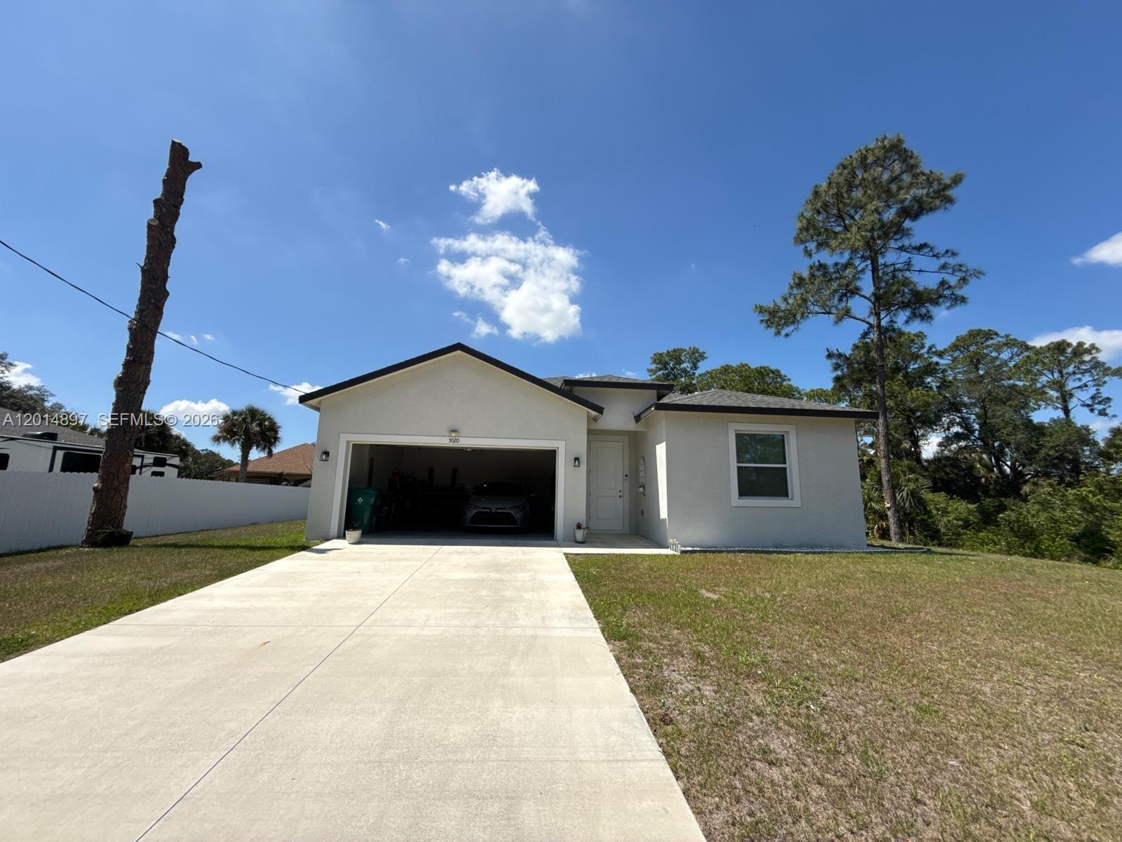 PT LaBELLE UNIT 3 - Residential