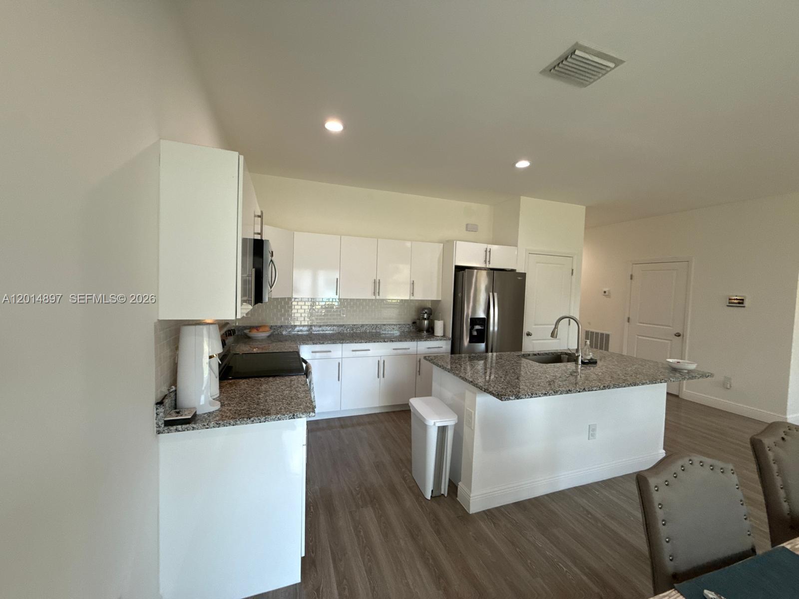 PT LaBELLE UNIT 3 - Residential