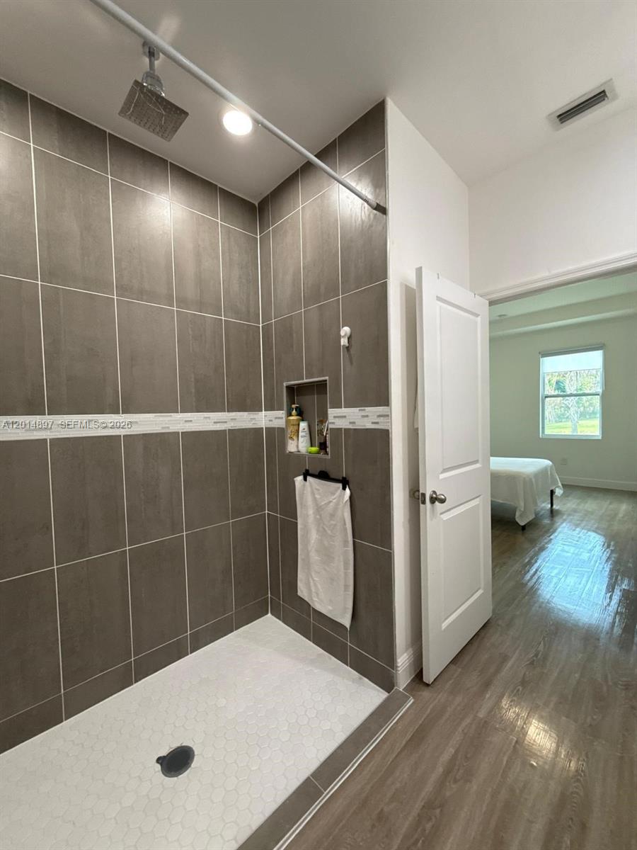PT LaBELLE UNIT 3 - Residential