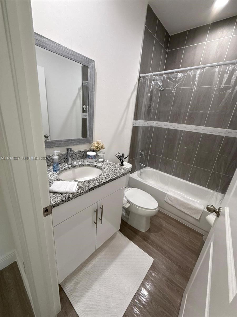 PT LaBELLE UNIT 3 - Residential
