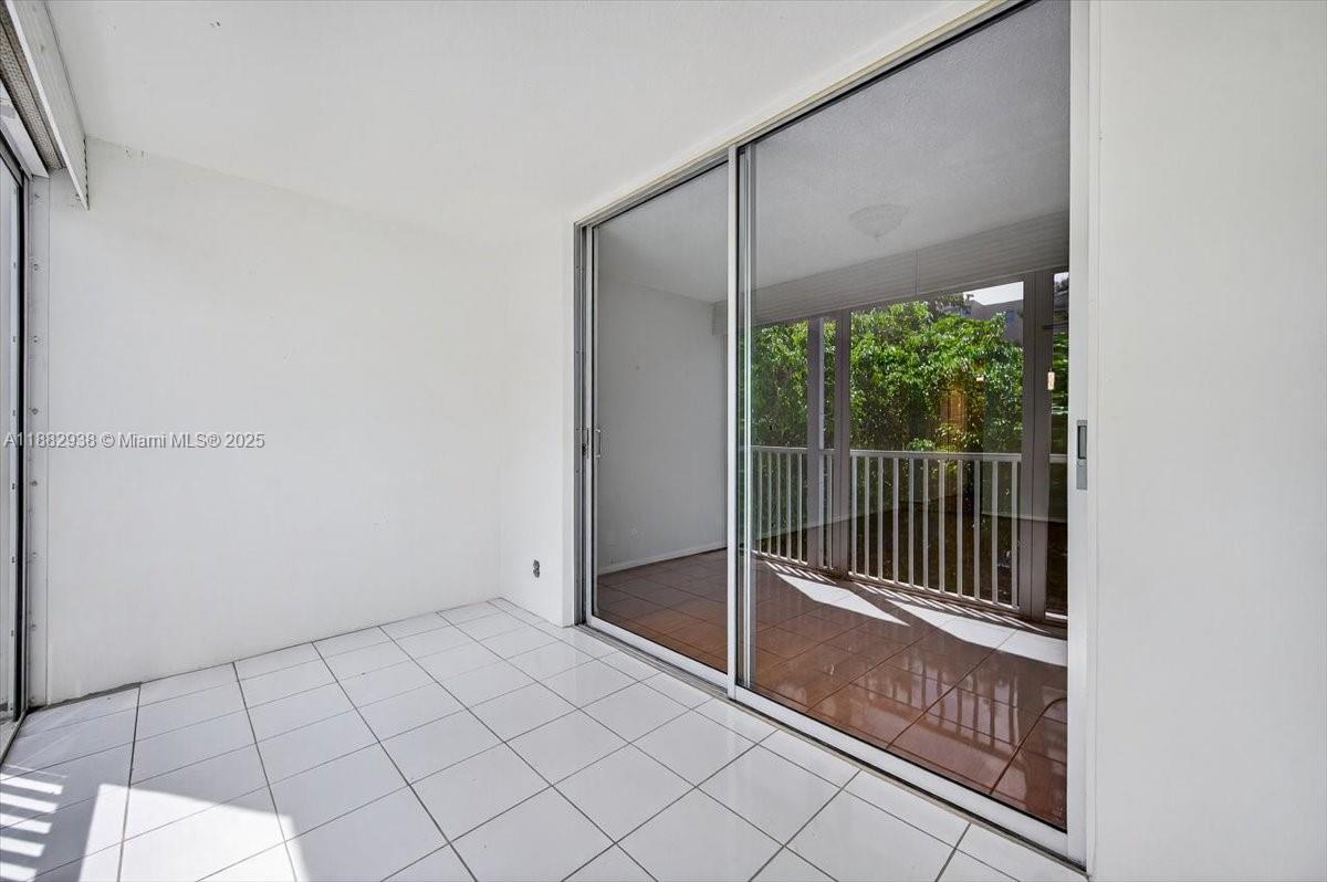 MEADOWBROOK CONDO APTS BL - Residential