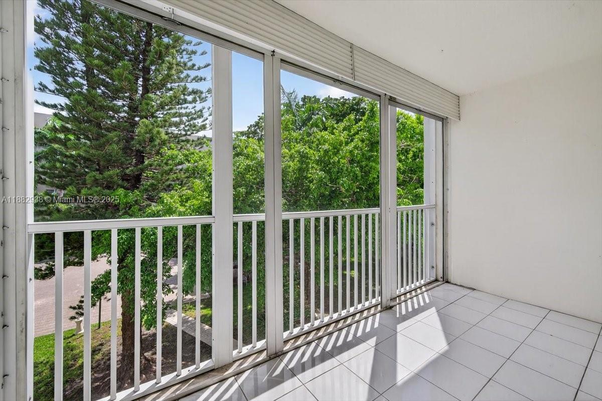 MEADOWBROOK CONDO APTS BL - Residential