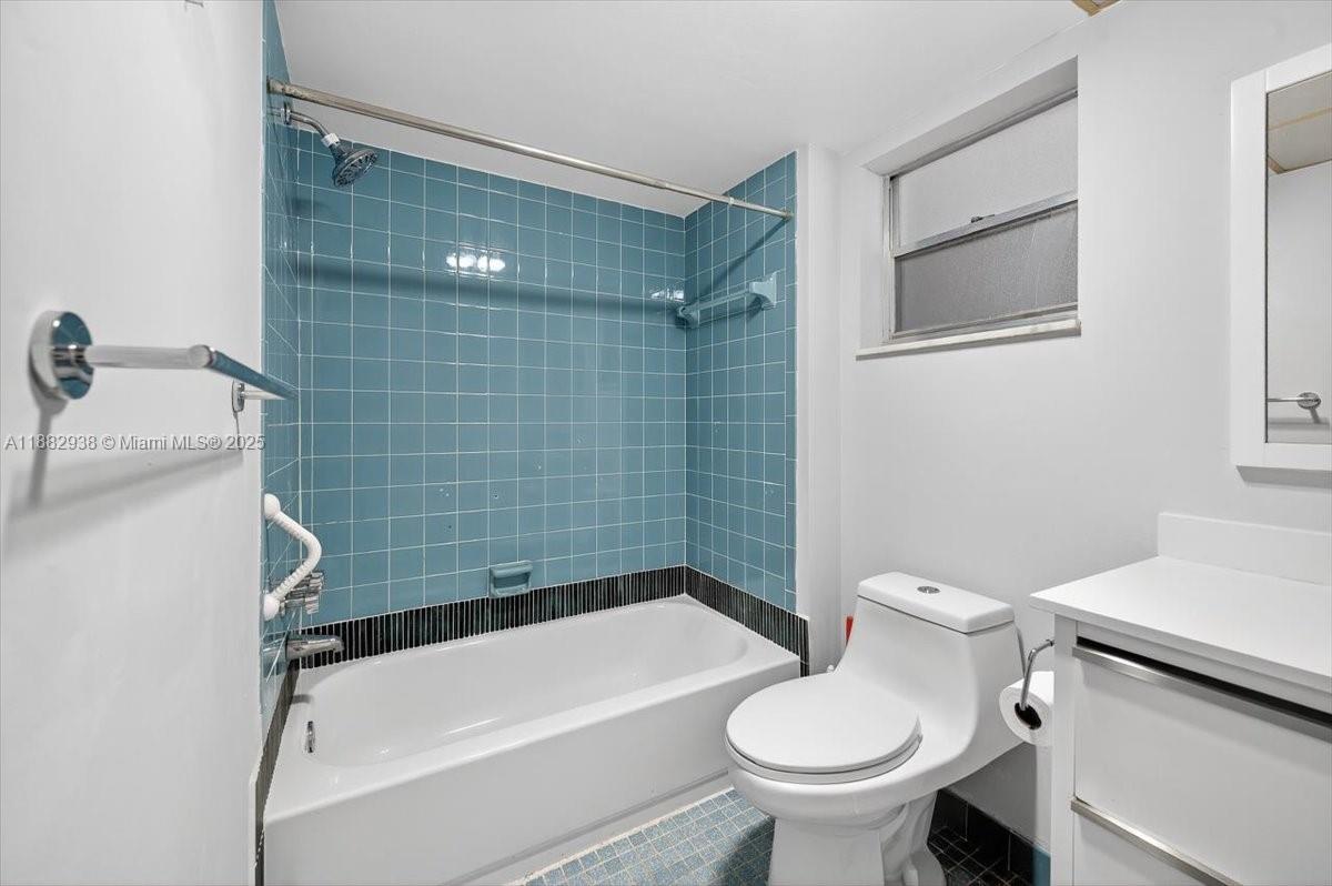 MEADOWBROOK CONDO APTS BL - Residential