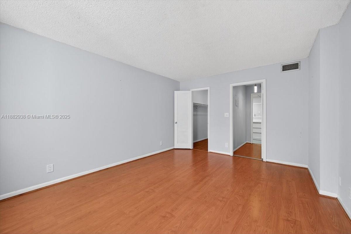 MEADOWBROOK CONDO APTS BL - Residential
