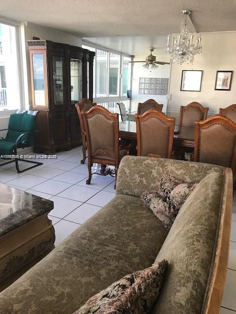 THE CARRIAGE HOUSE CONDO - Residential