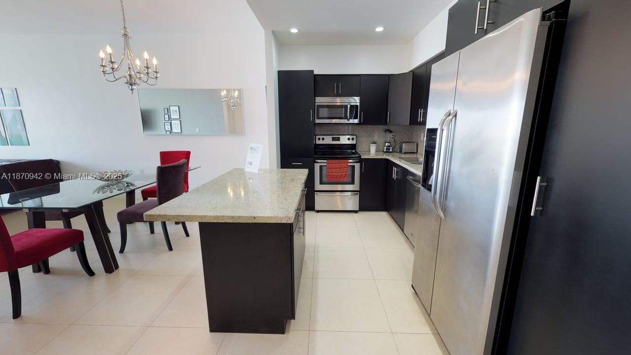 19370 Collins Ave PH-11