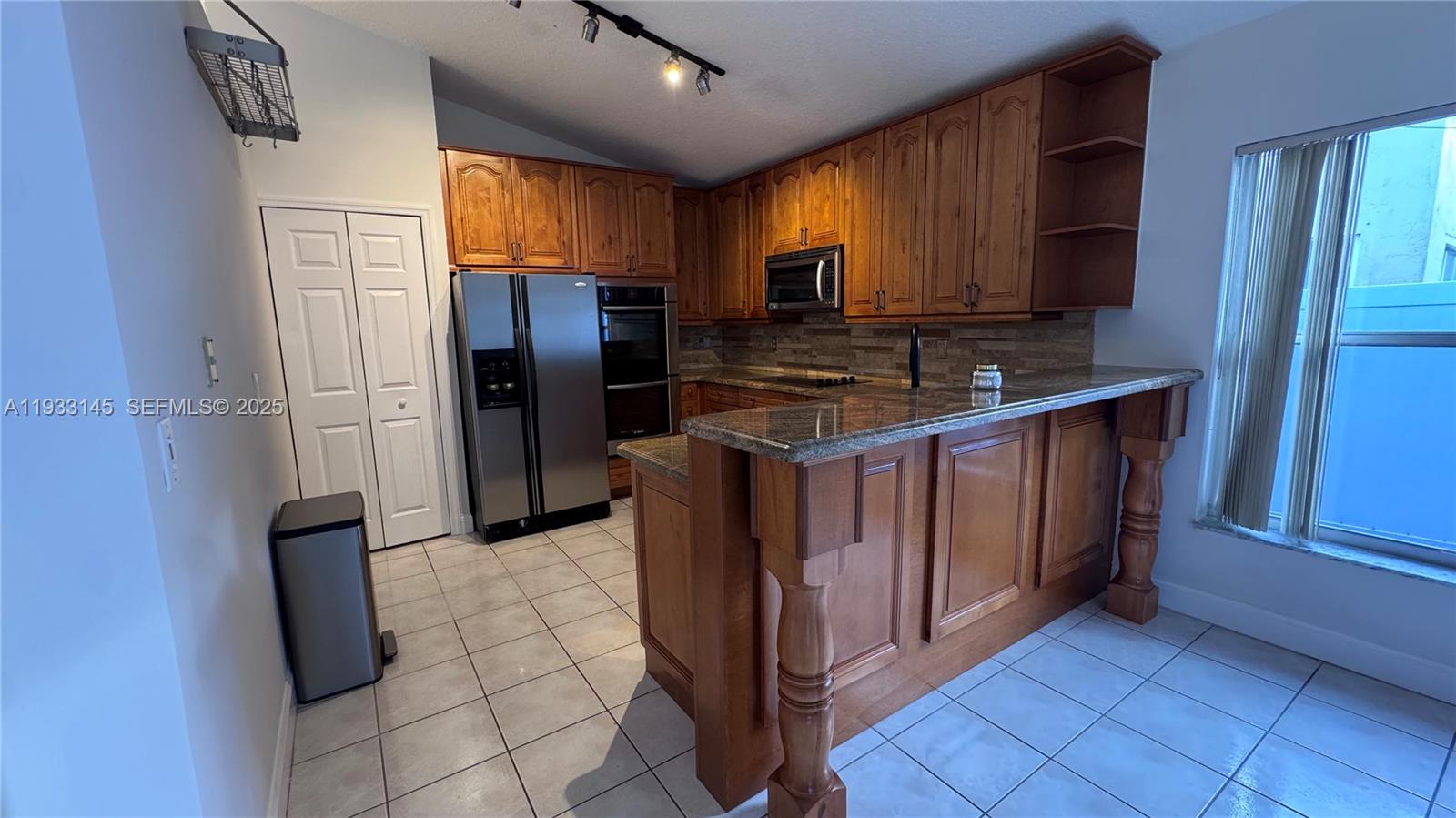 HEFTLER HOMES AT PEMBROKE - Residential