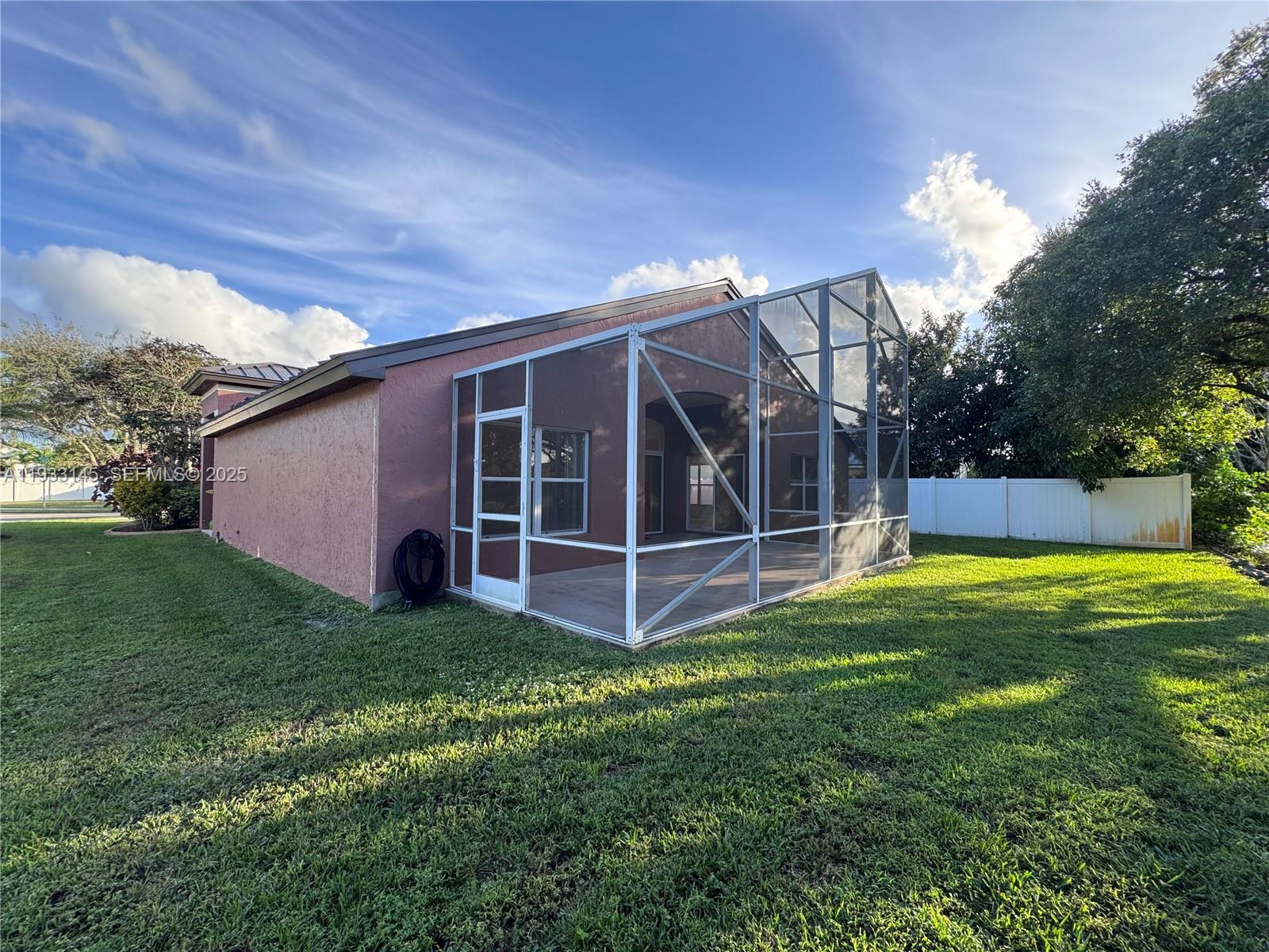 HEFTLER HOMES AT PEMBROKE - Residential