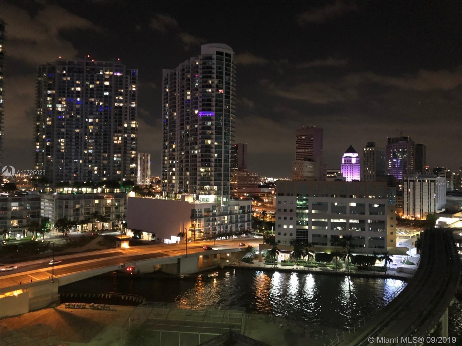 BRICKELL ON THE RIVER S T - Residential