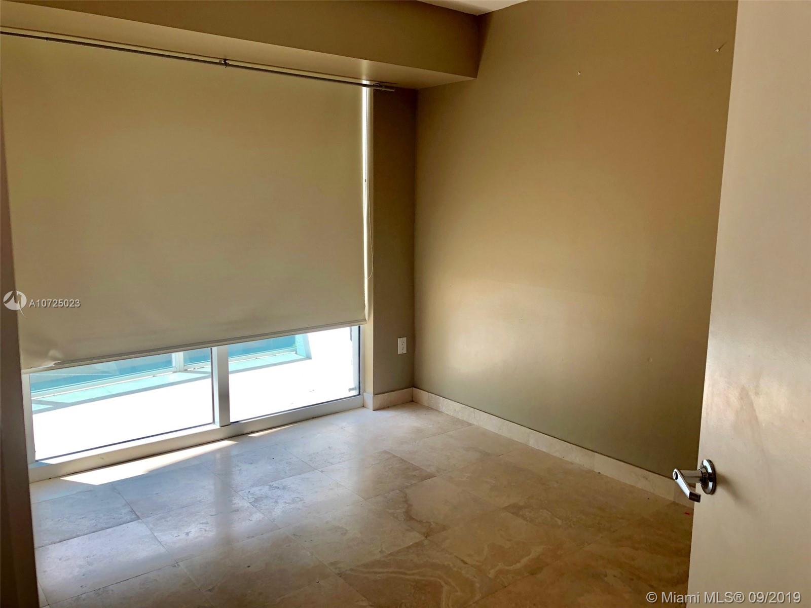 BRICKELL ON THE RIVER S T - Residential