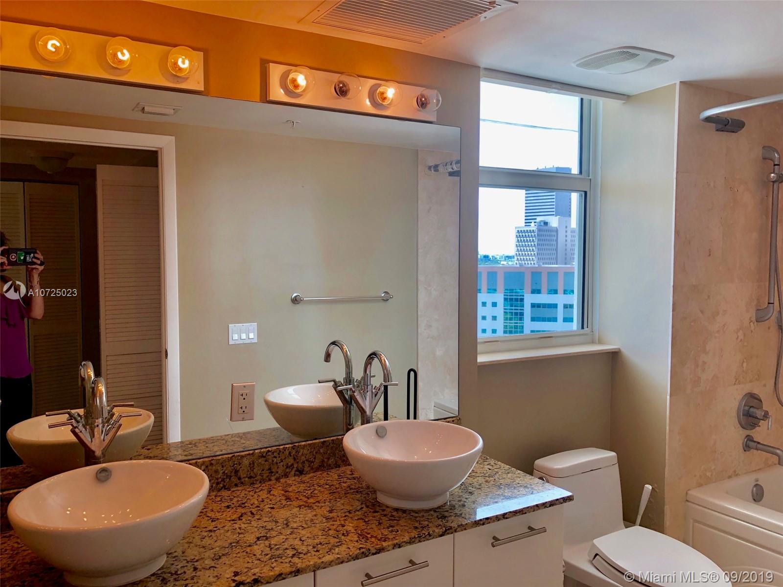 BRICKELL ON THE RIVER S T - Residential